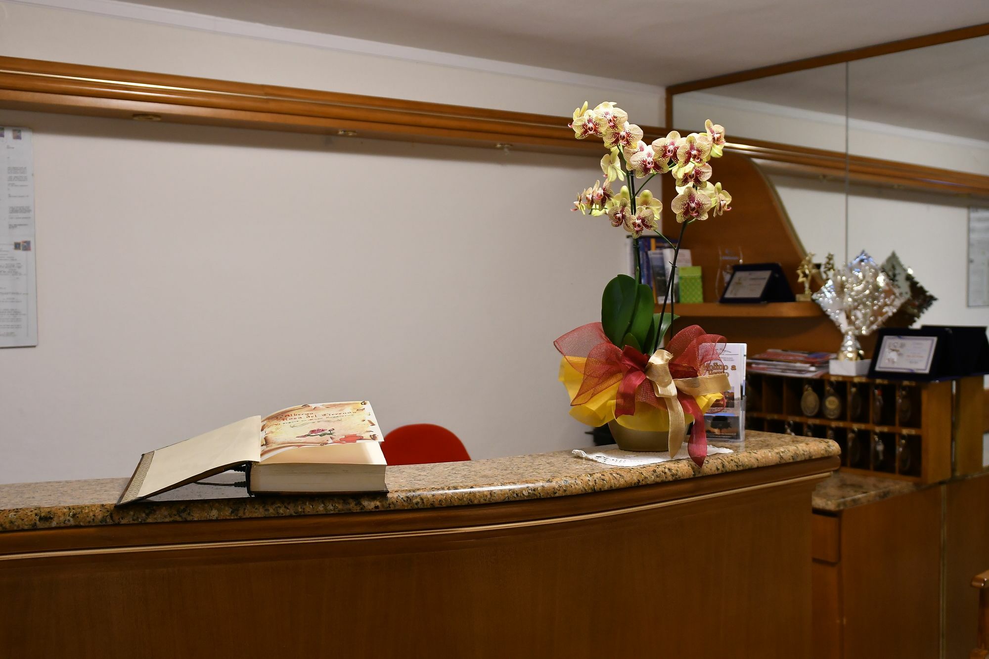 Hotel La Rosa Del Tirreno Livourne Extérieur photo